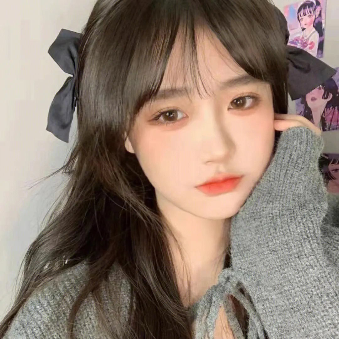 被迫闪婚，我在大佬怀里肆意撒娇